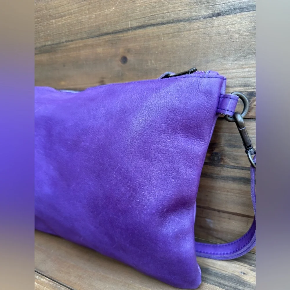 Viola Castellani Milano Studded Italian Leather ‘Star’ Patch Crossbody Handbag - Picture 10 of 14